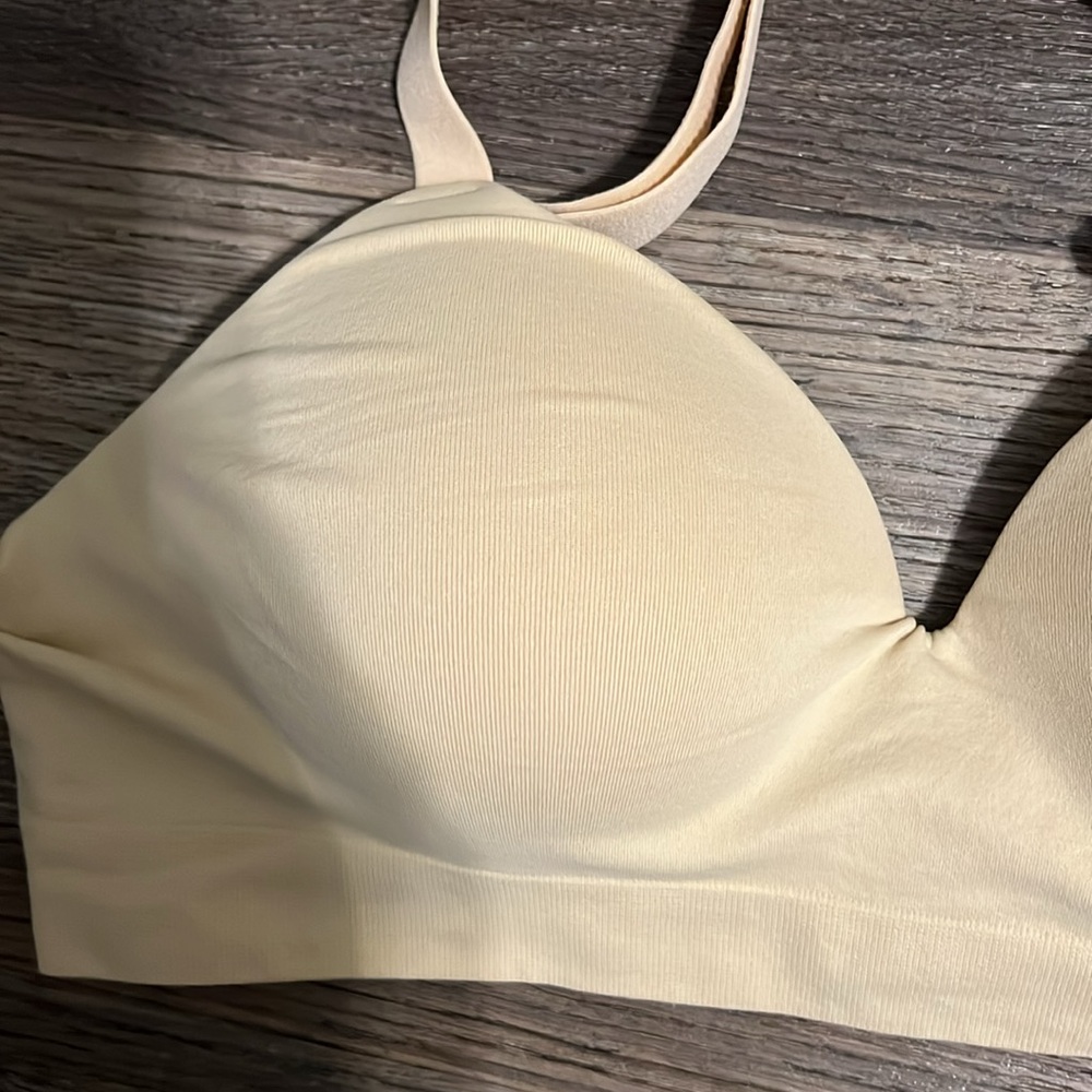Truekind Supportive Comfort Wireless Padded Shaping Beige Bra NWT Small - Picture 10 of 12
